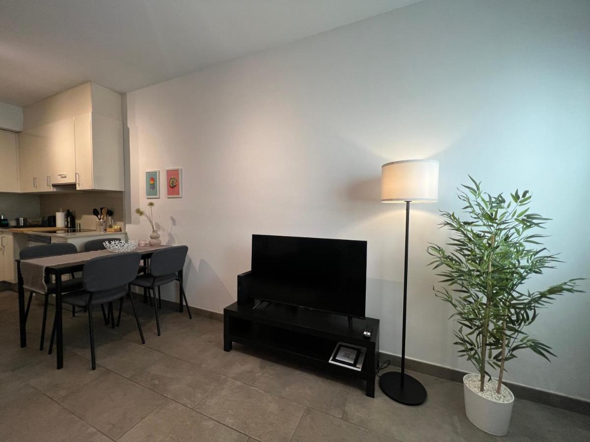 Cozy Apartment Well-Located In Terrassa, Barcelona Dış mekan fotoğraf